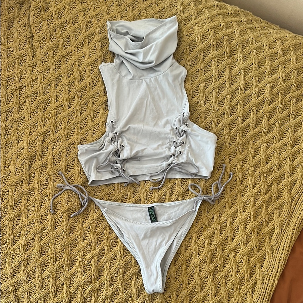 Stylish Gray Lace-Up Burning Man Set